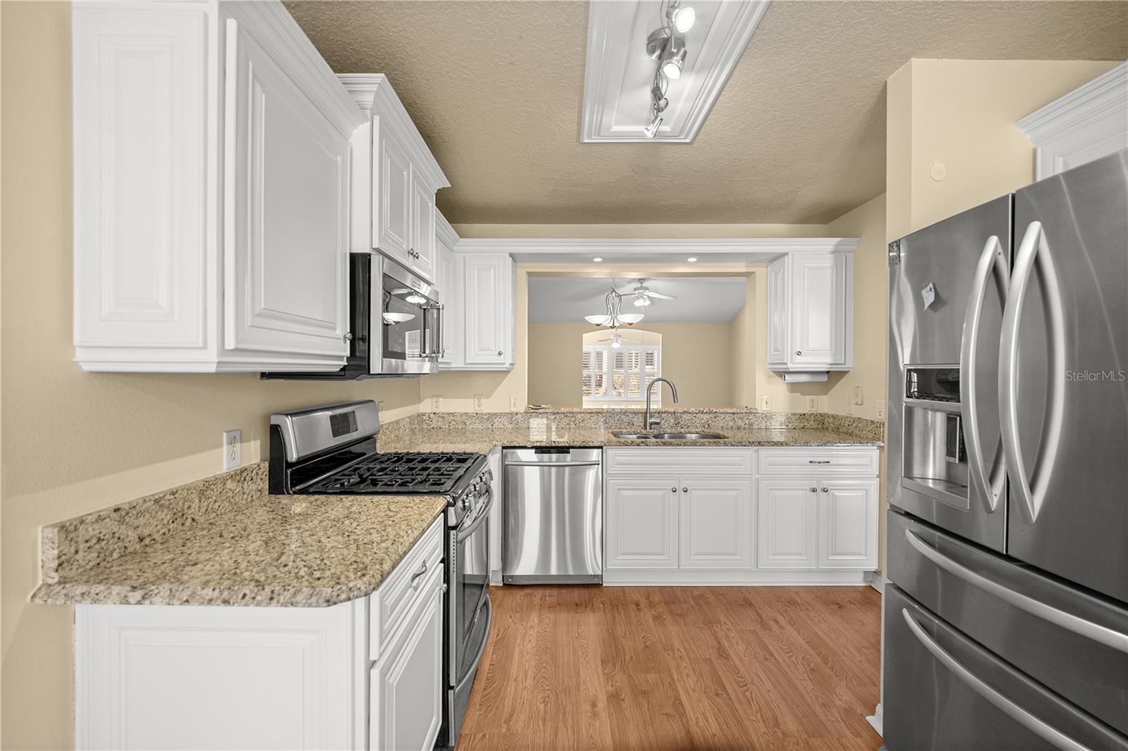 Image 5 of 26 For 3188 Hudson Court