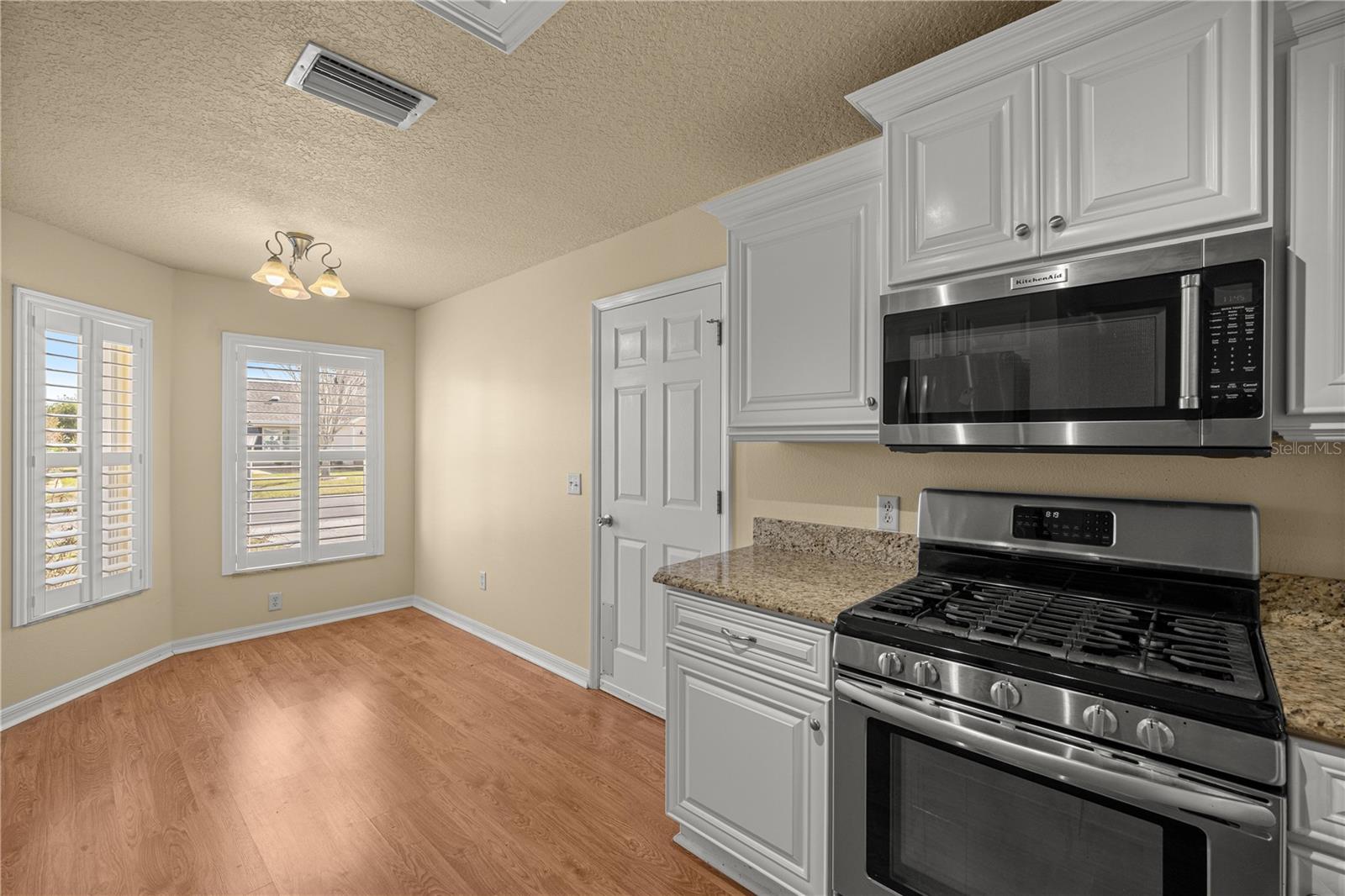 Image 7 of 26 For 3188 Hudson Court