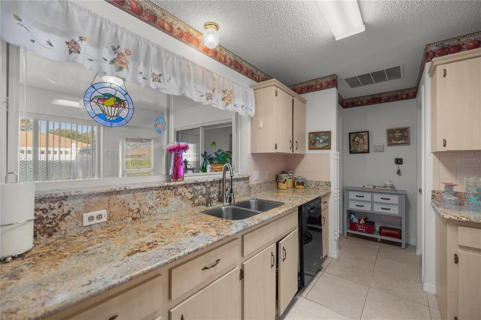 Image 13 of 32 For 8612 61st Court