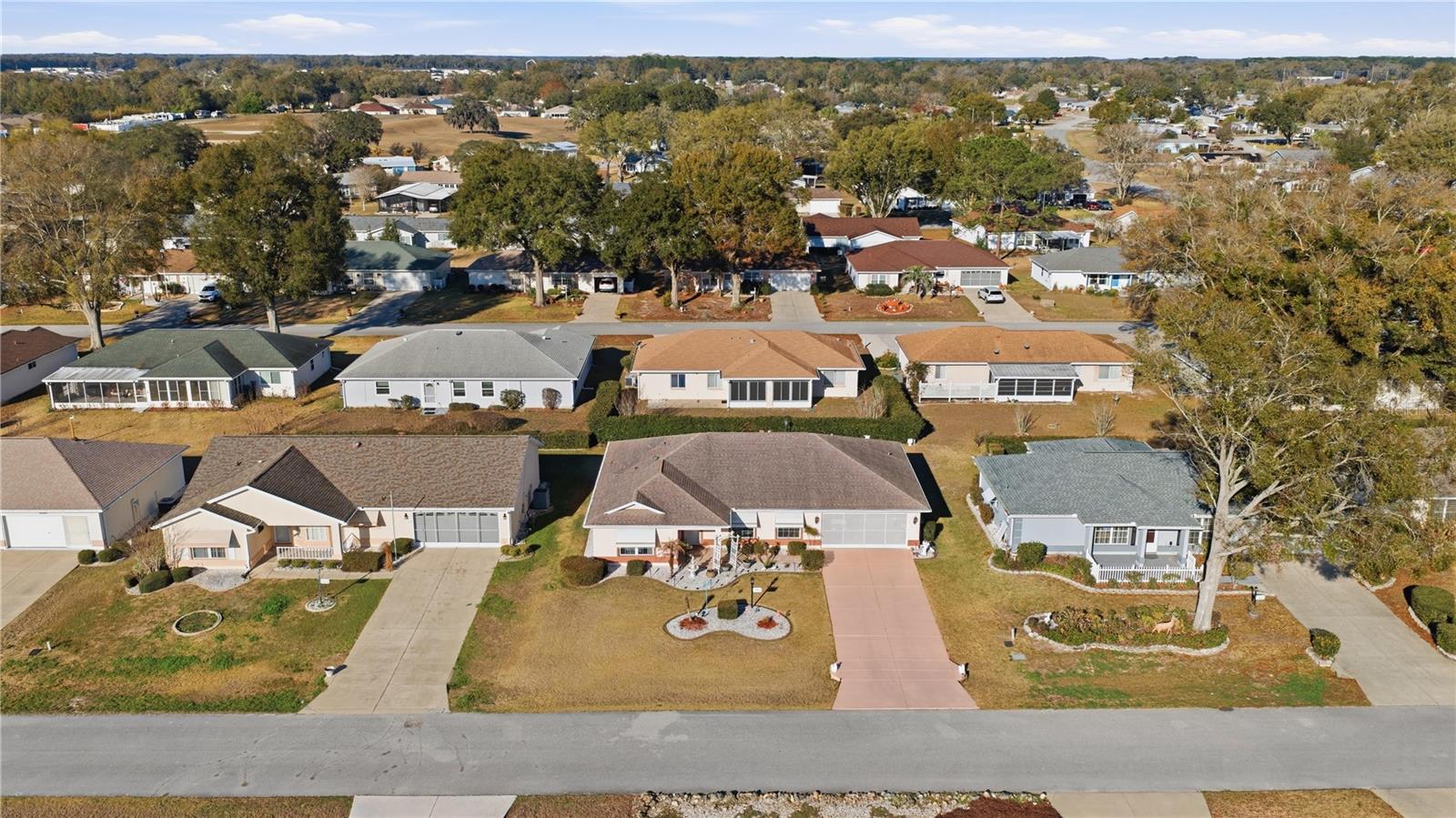 Image 4 of 32 For 8612 61st Court