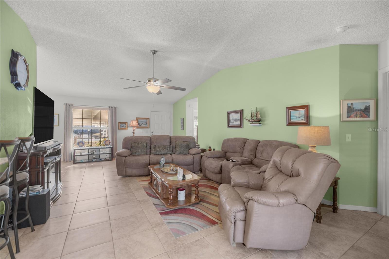 Image 6 of 32 For 8612 61st Court