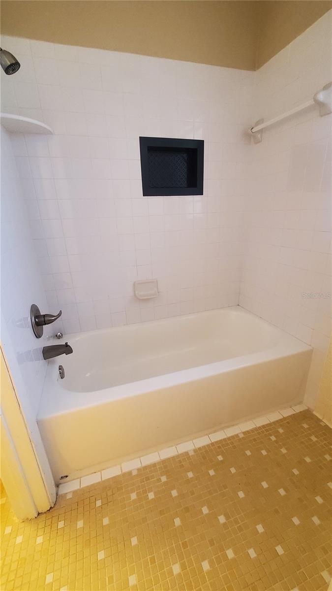 Image 19 of 31 For 8503 203rd Court