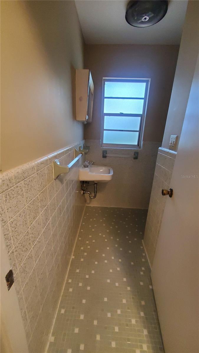 Image 7 of 31 For 8503 203rd Court