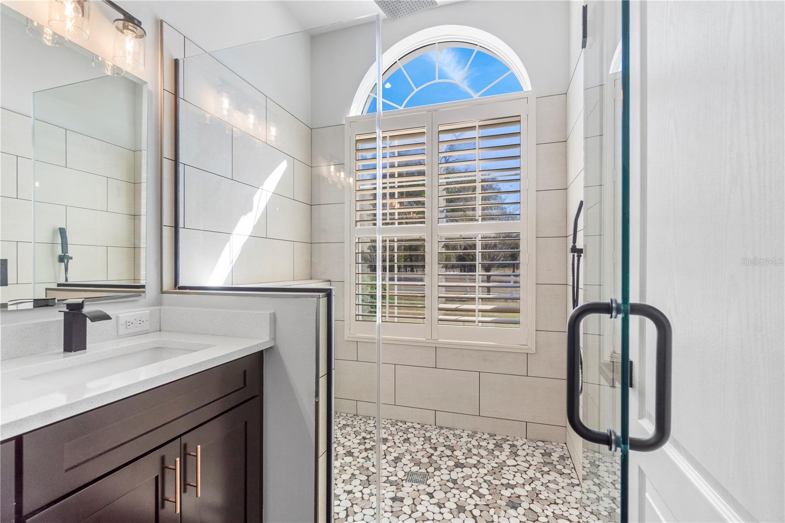 Image 19 of 98 For 11831 Highway 484