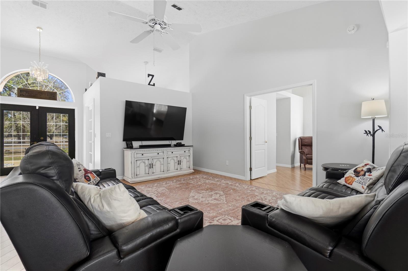 Image 23 of 98 For 11831 Highway 484