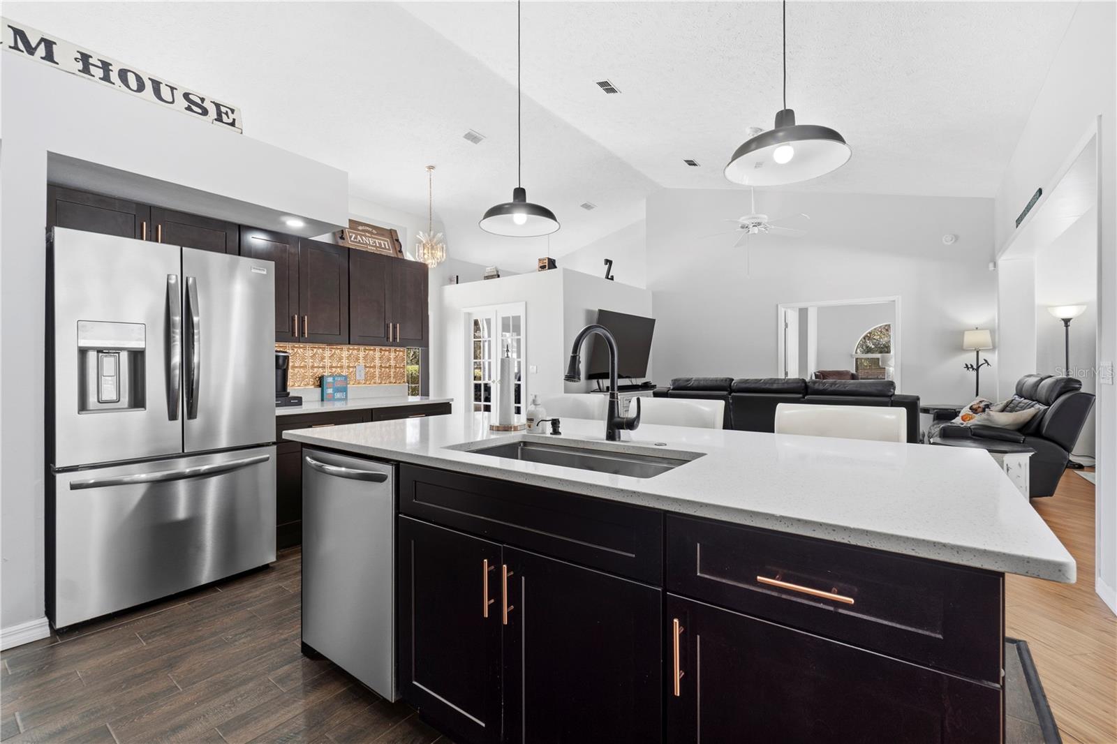 Image 30 of 98 For 11831 Highway 484