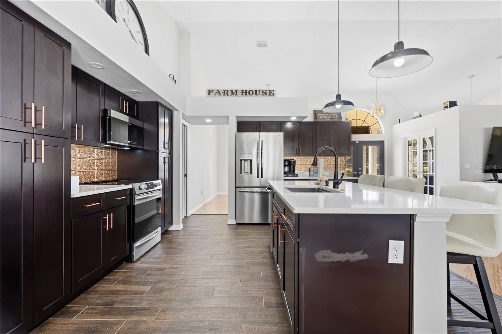 Image 31 of 98 For 11831 Highway 484