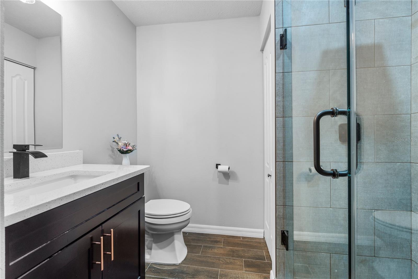 Image 37 of 98 For 11831 Highway 484