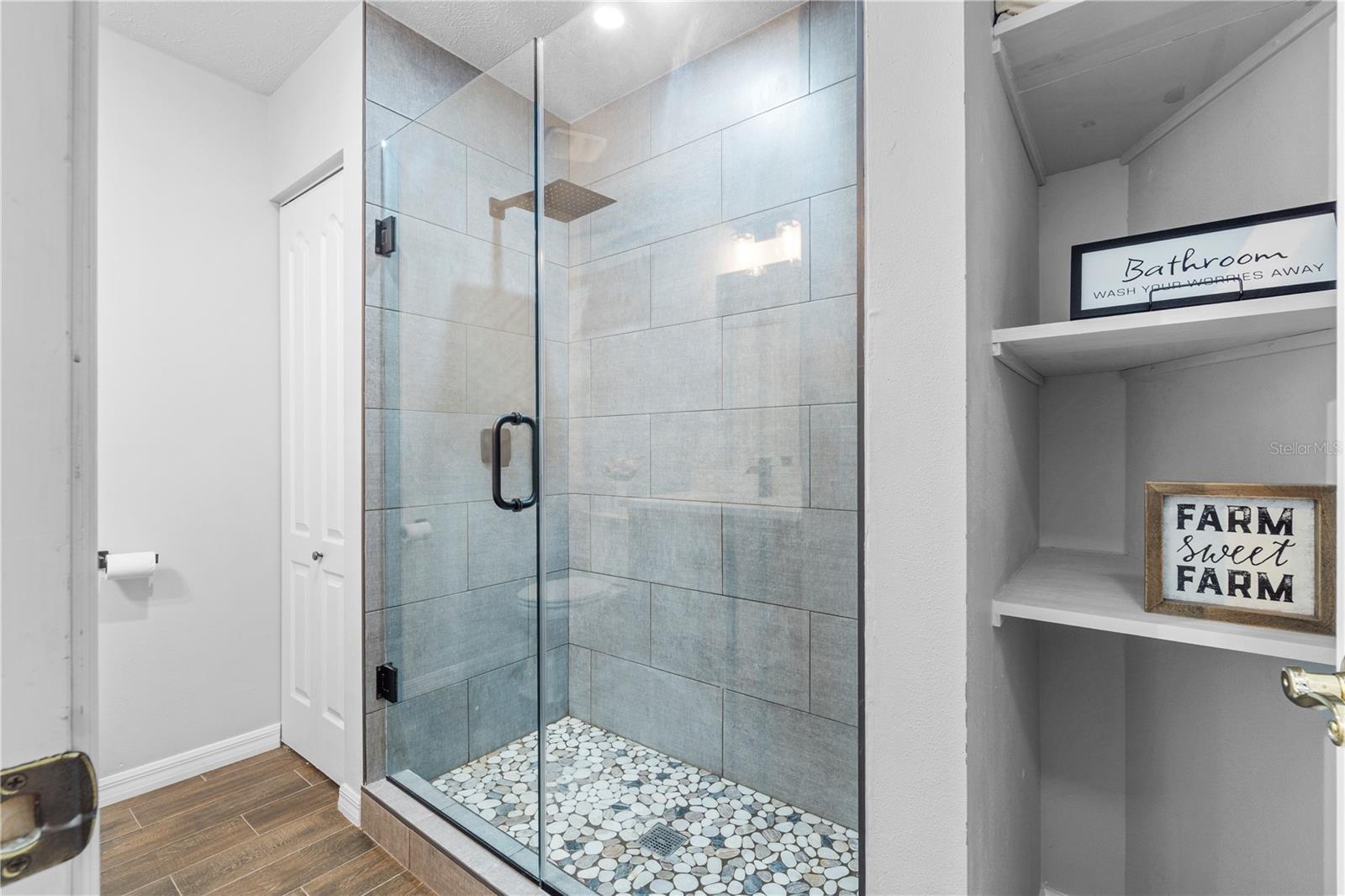 Image 38 of 98 For 11831 Highway 484