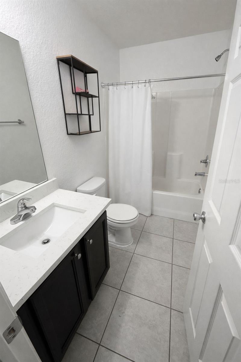 Image 5 of 13 For 5711 4th Street