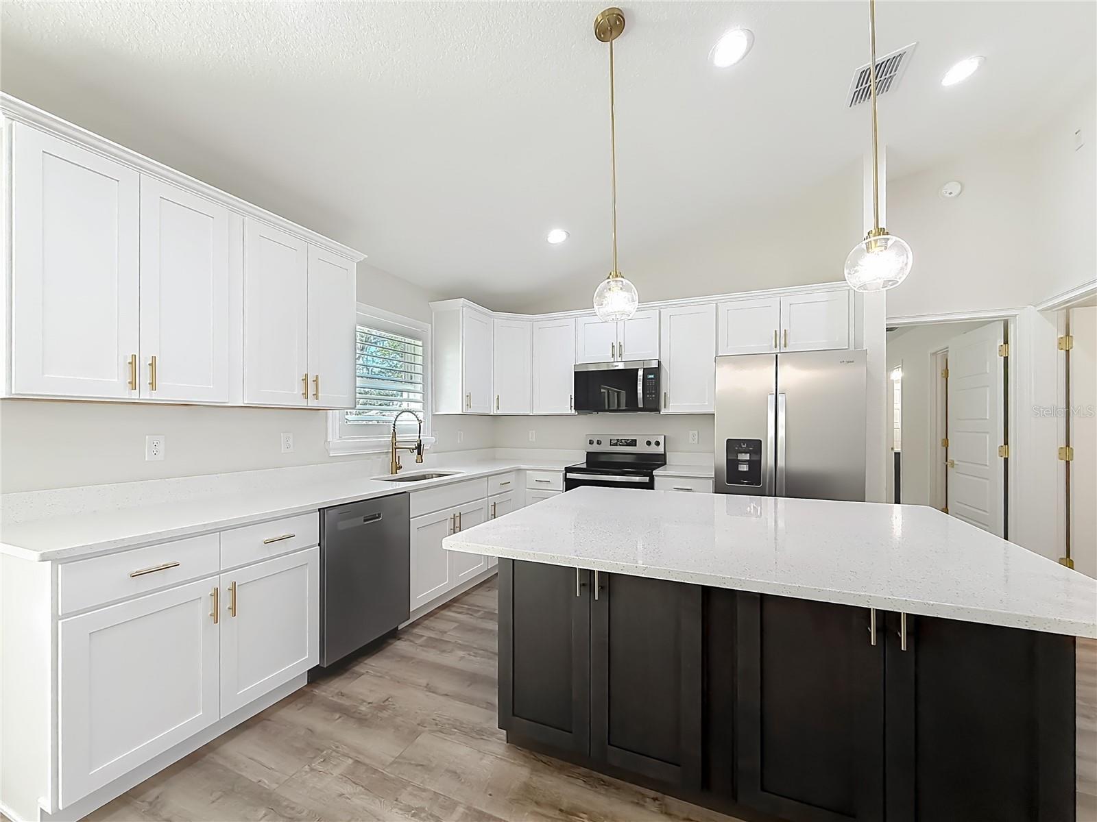 Image 19 of 78 For 5210 Fort King Street