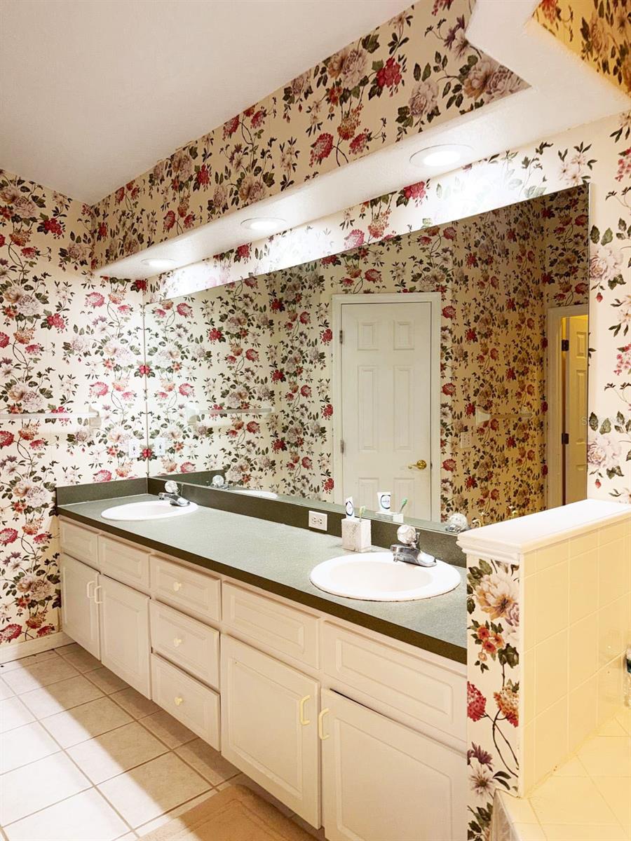 Image 18 of 31 For 2577 Highlands Vue Parkway