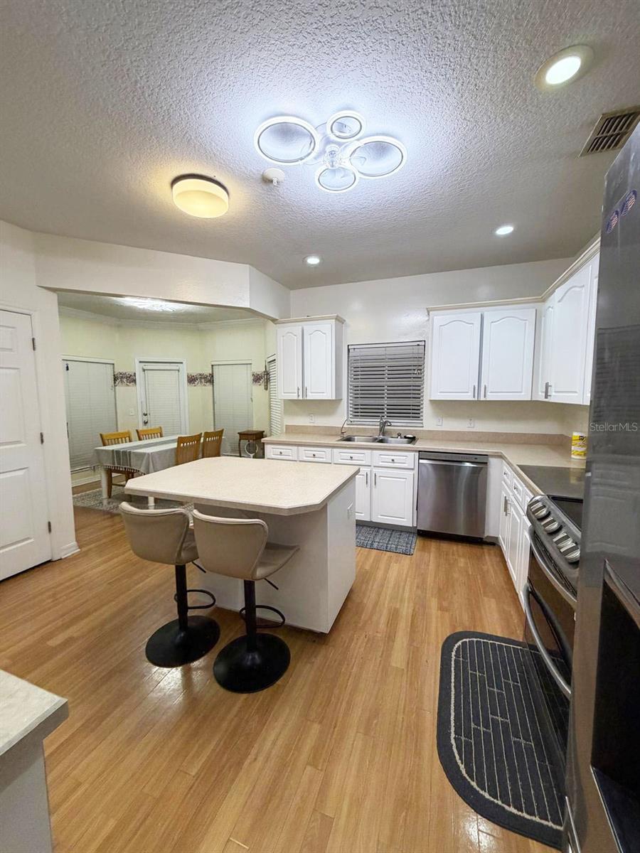 Image 5 of 31 For 2577 Highlands Vue Parkway