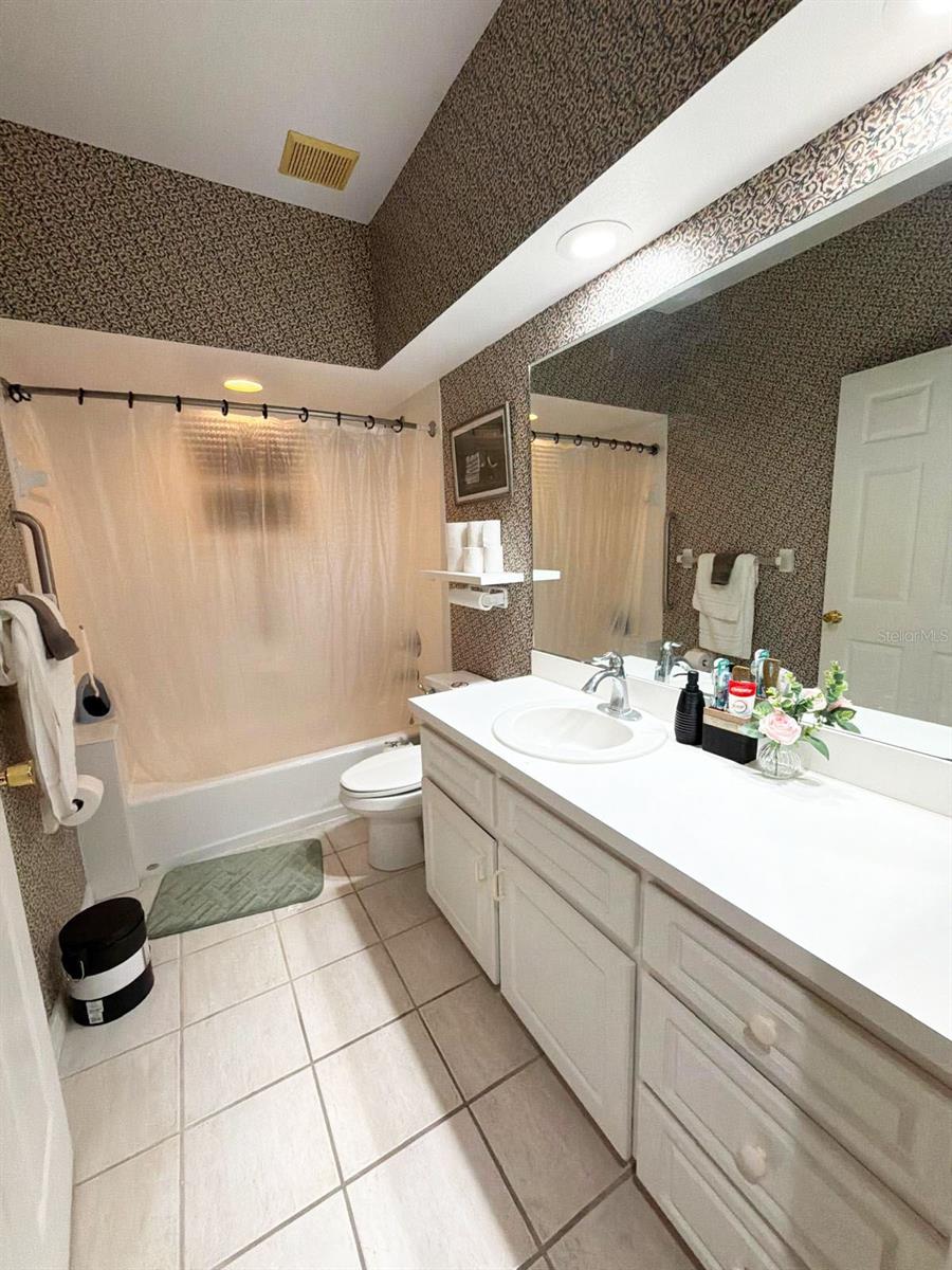 Image 9 of 31 For 2577 Highlands Vue Parkway