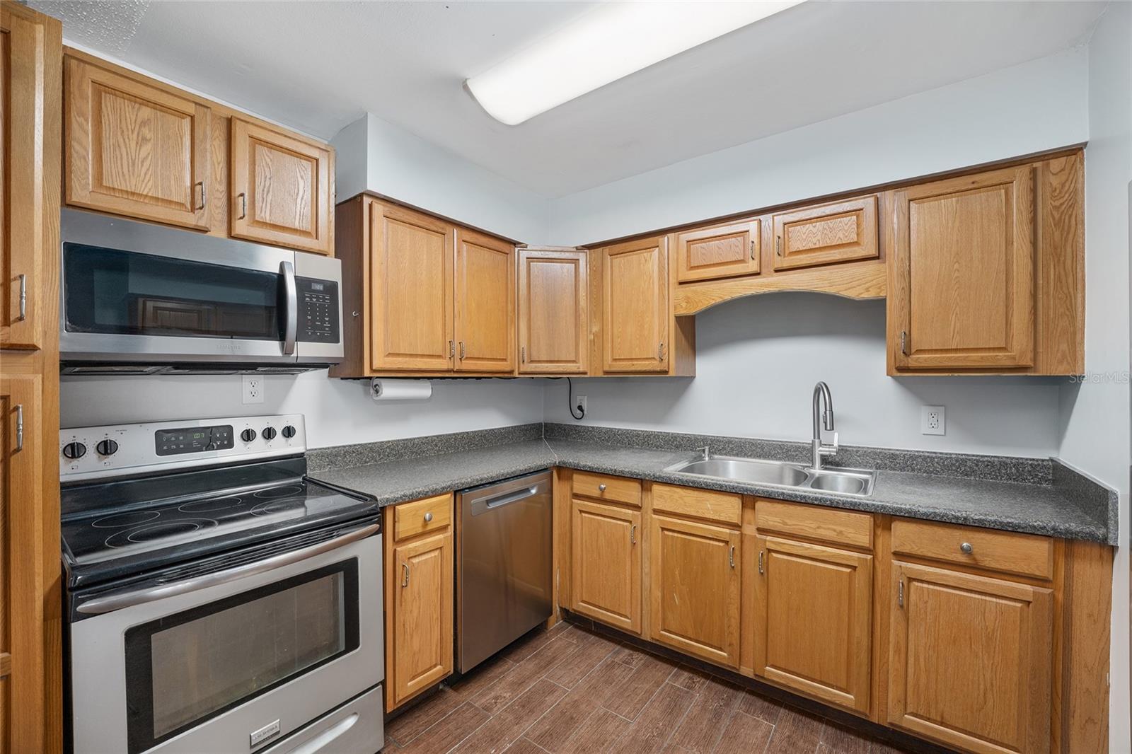 Image 18 of 74 For 3216 22nd Court