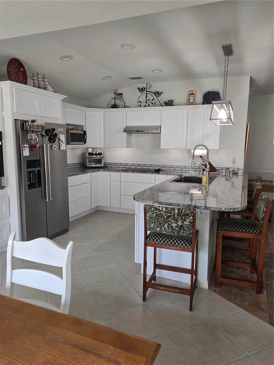 Image 4 of 47 For 12711 97th Terrace Road R