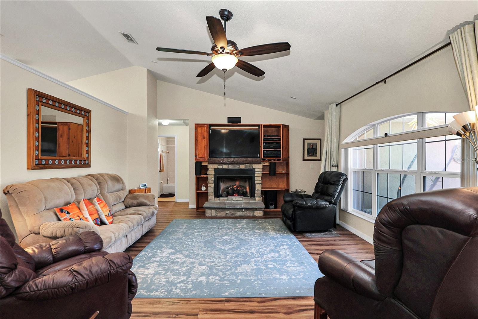 Image 10 of 54 For 4480 106th Place