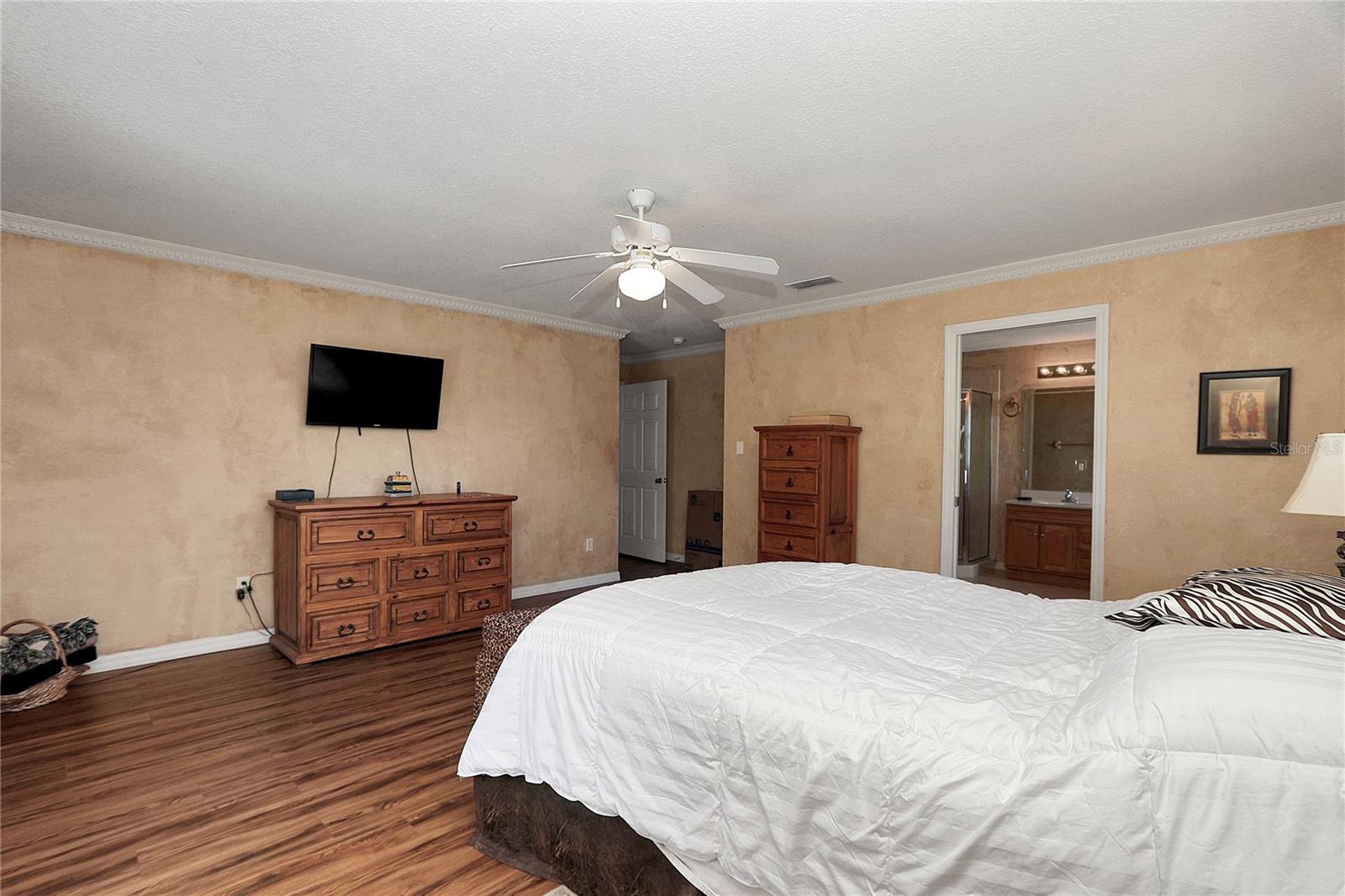 Image 25 of 54 For 4480 106th Place