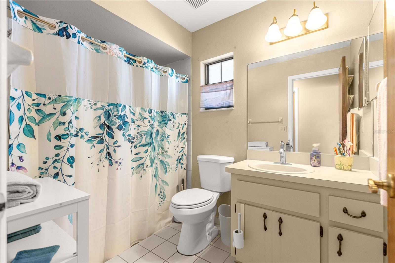 Image 18 of 44 For 10696 74th Terrace