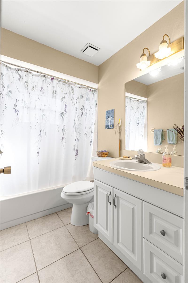 Image 21 of 44 For 10696 74th Terrace