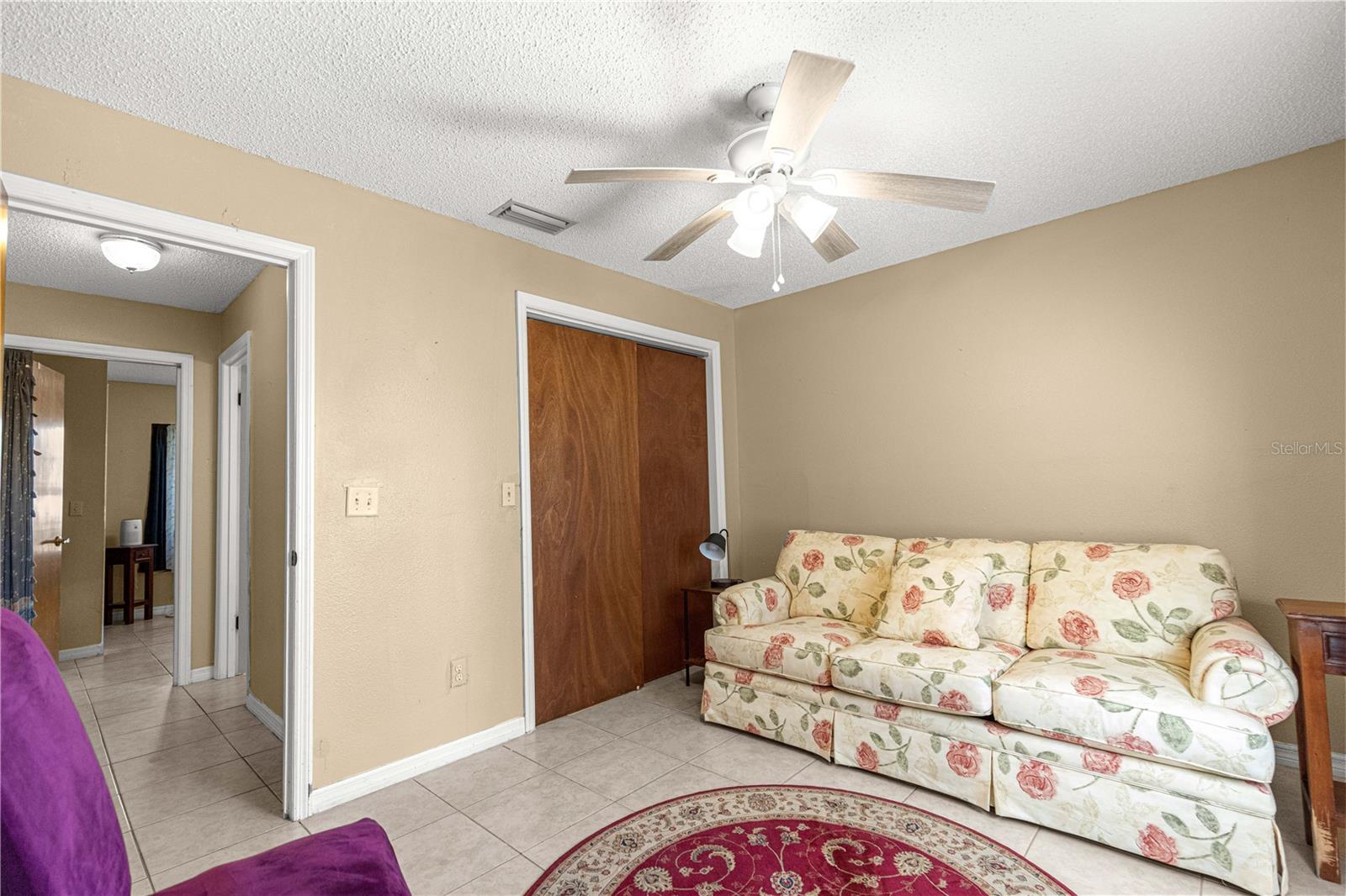 Image 23 of 44 For 10696 74th Terrace