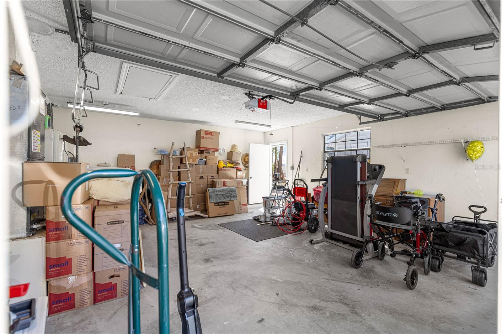 Image 28 of 44 For 10696 74th Terrace