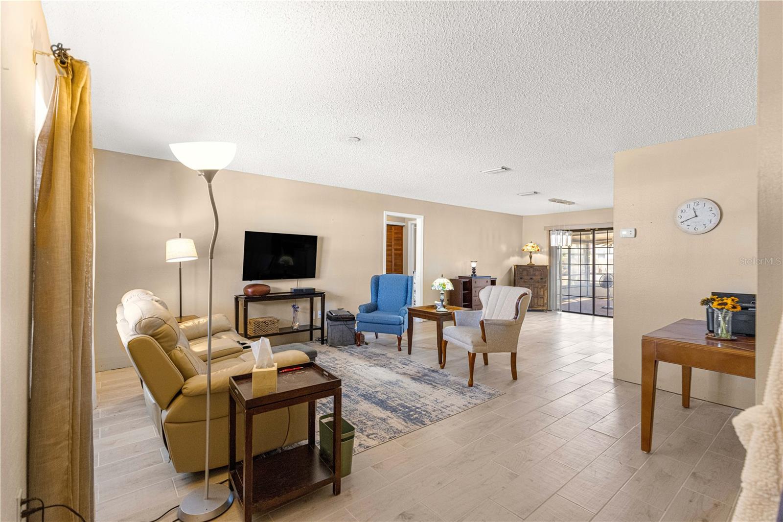 Image 4 of 44 For 10696 74th Terrace