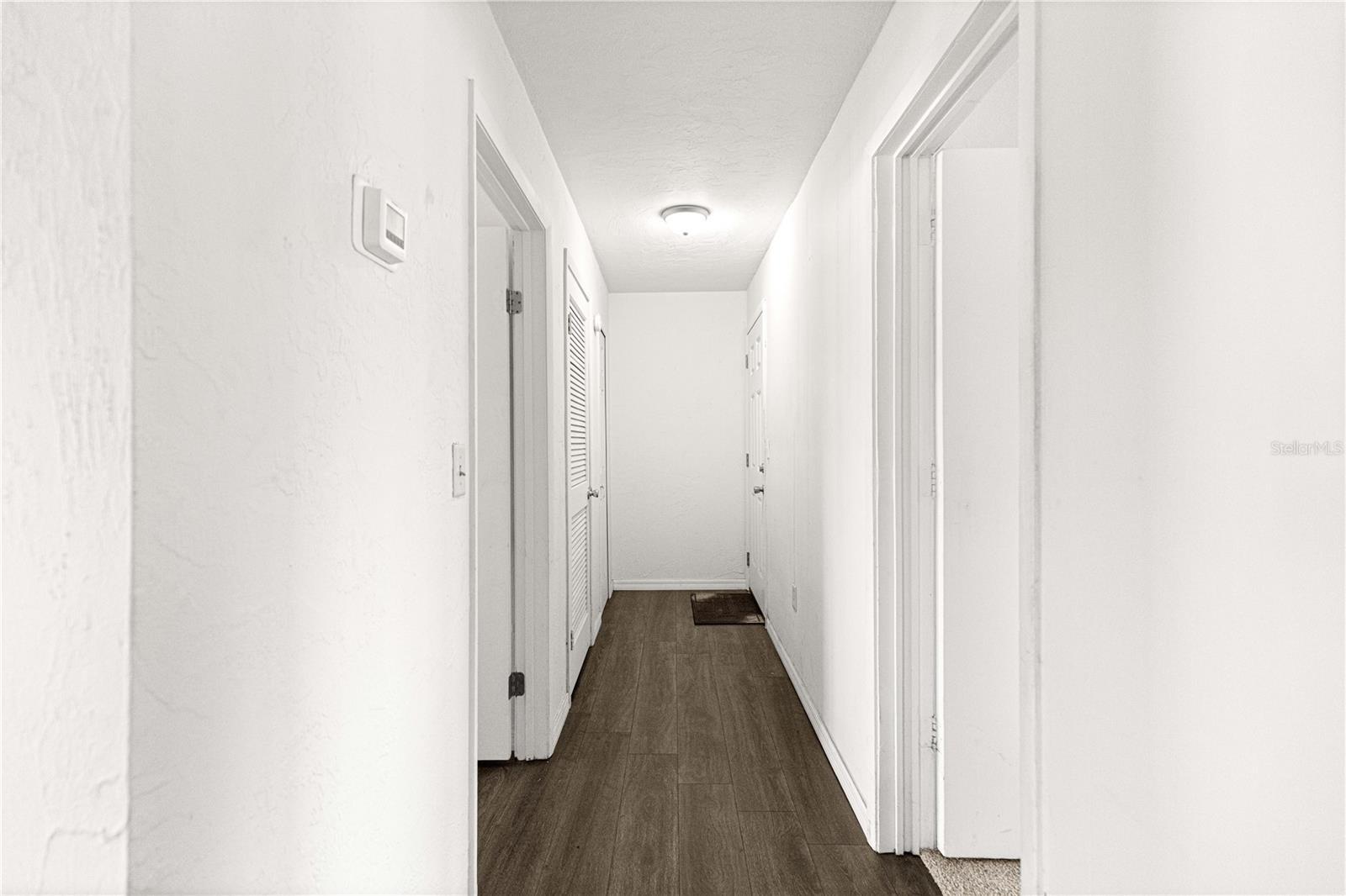 Image 17 of 36 For 15203 Sandalwood Drive 203