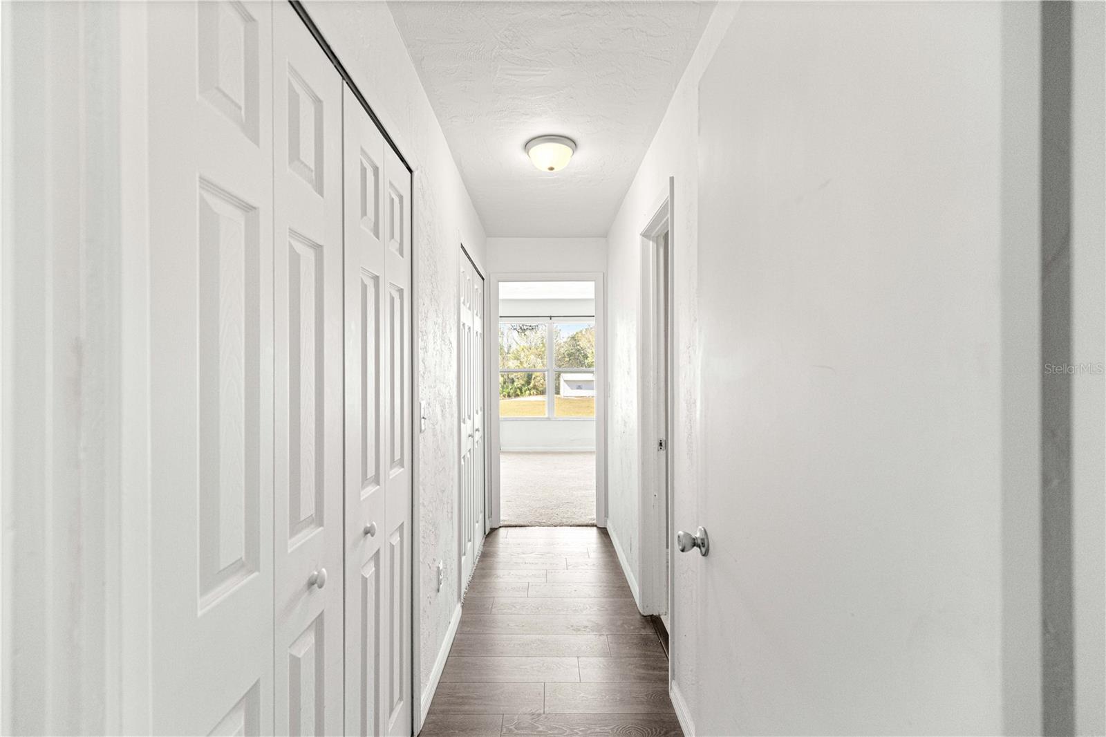 Image 19 of 36 For 15203 Sandalwood Drive 203