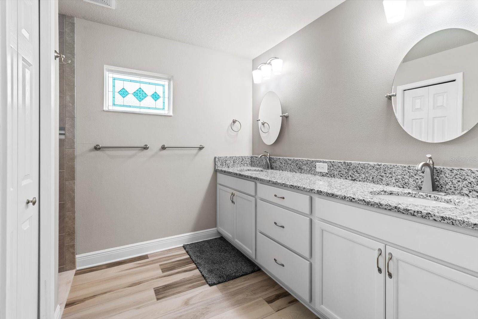 Image 22 of 47 For 837 Epsom Court