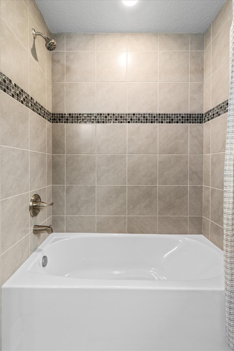 Image 28 of 47 For 837 Epsom Court