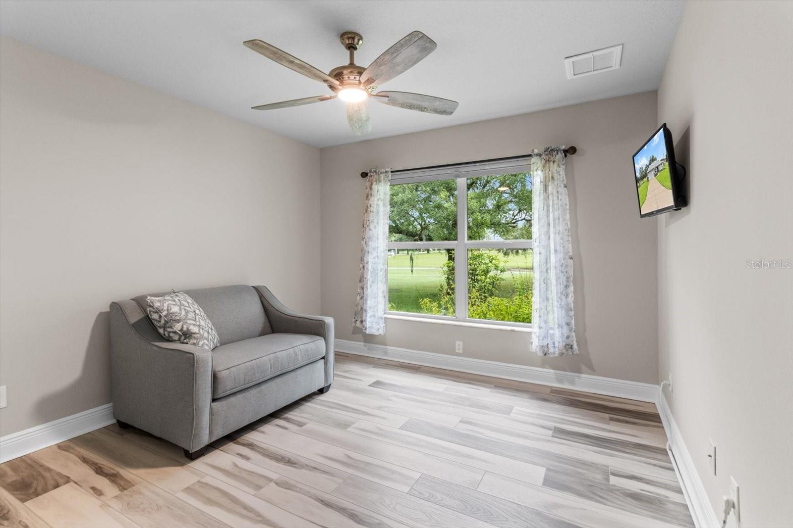 Image 29 of 47 For 837 Epsom Court