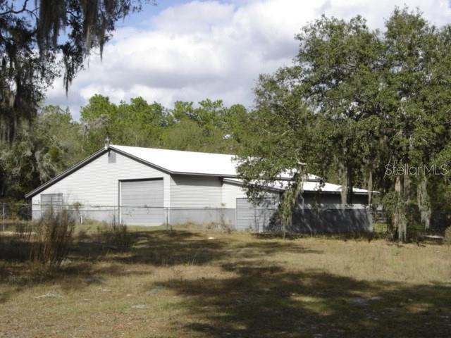Listing photo id 16 for 3207 Withlacoochee Trail