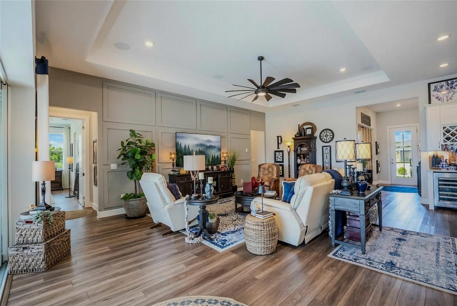 Image 21 of 56 For 6369 97th Terrace Road