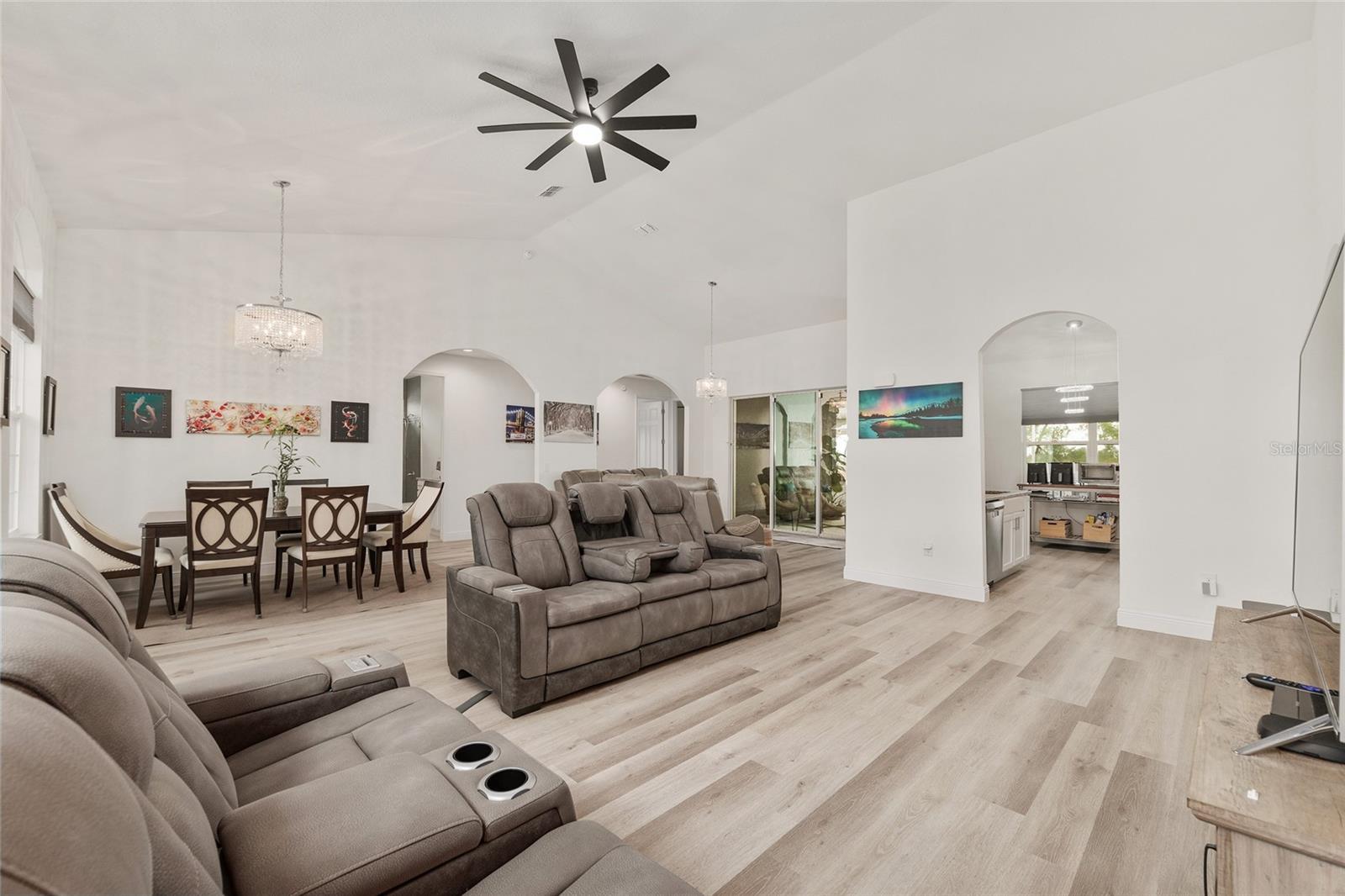 Image 12 of 82 For 4321 106th Place