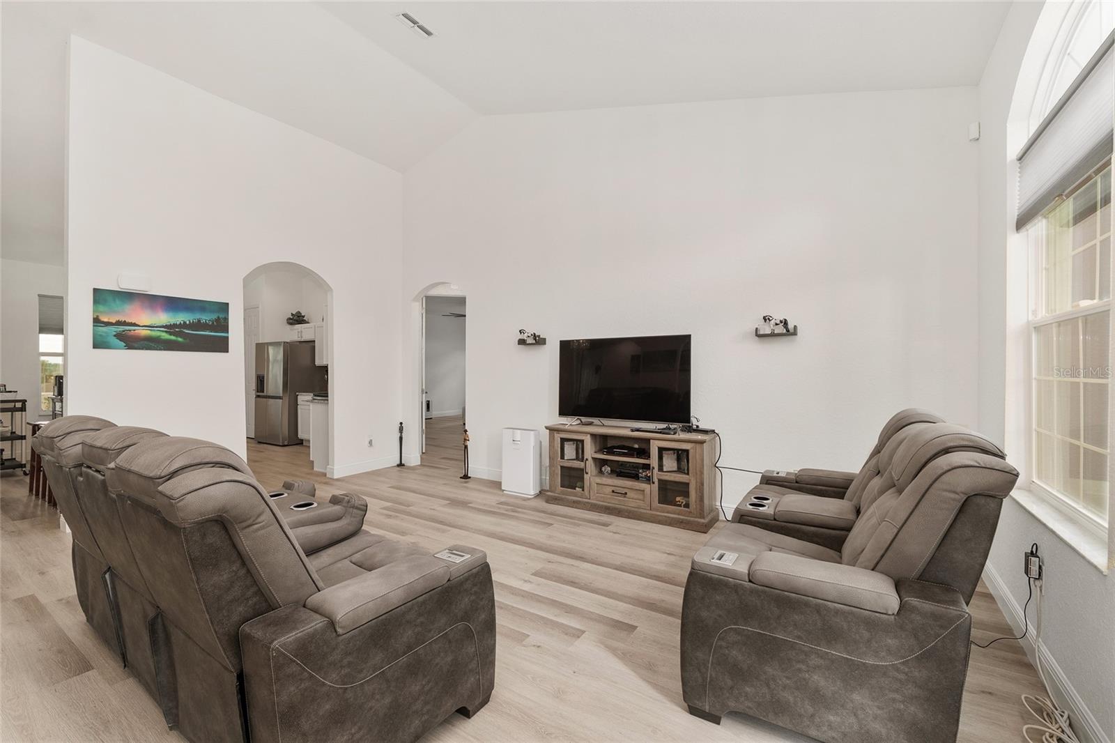 Image 13 of 82 For 4321 106th Place