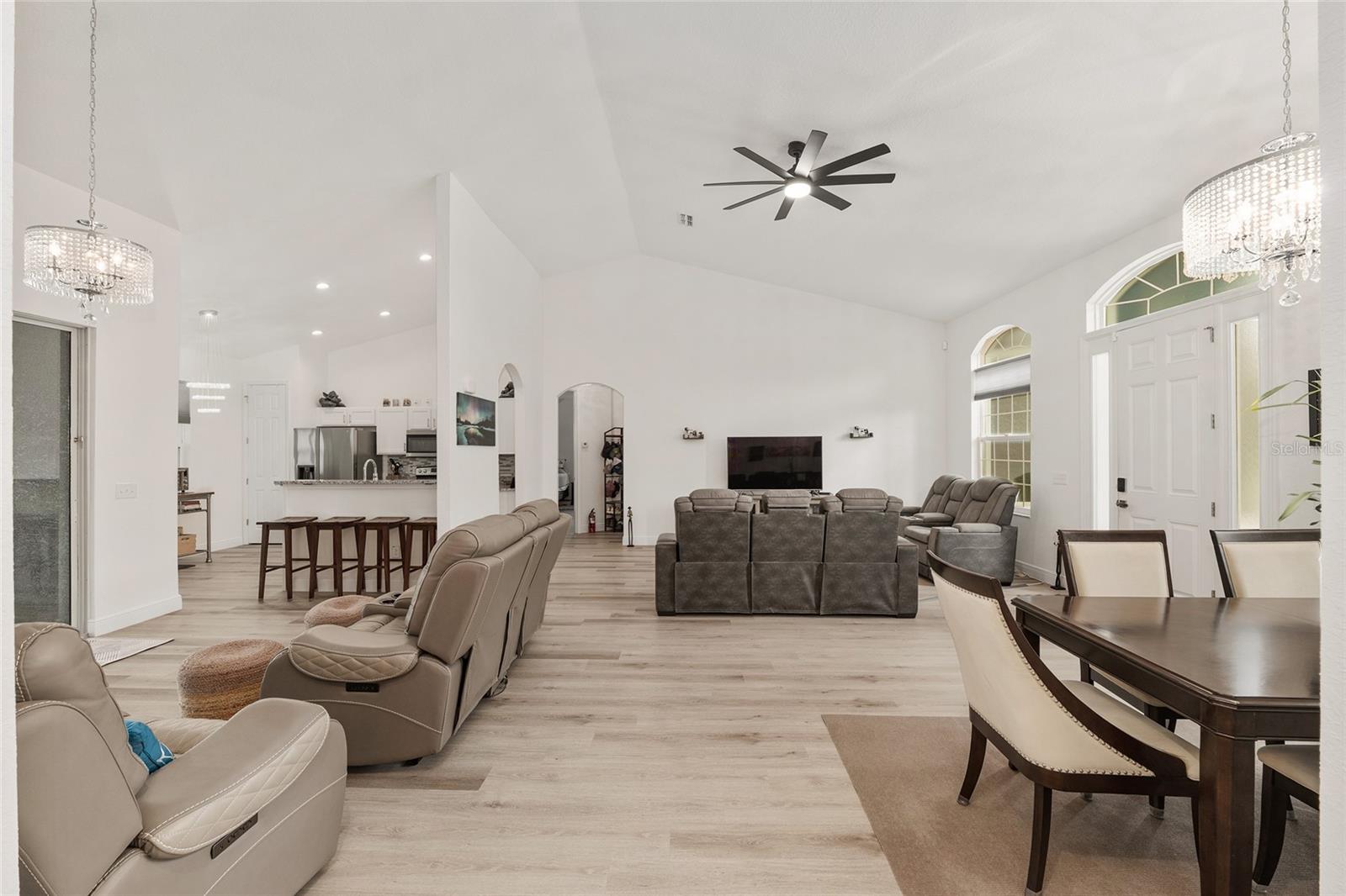 Image 18 of 82 For 4321 106th Place