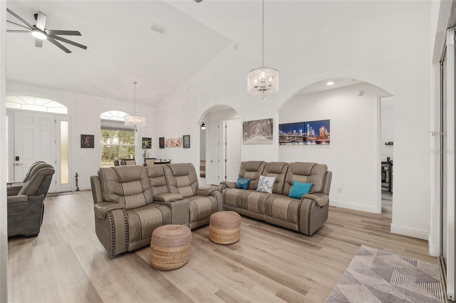 Image 22 of 82 For 4321 106th Place