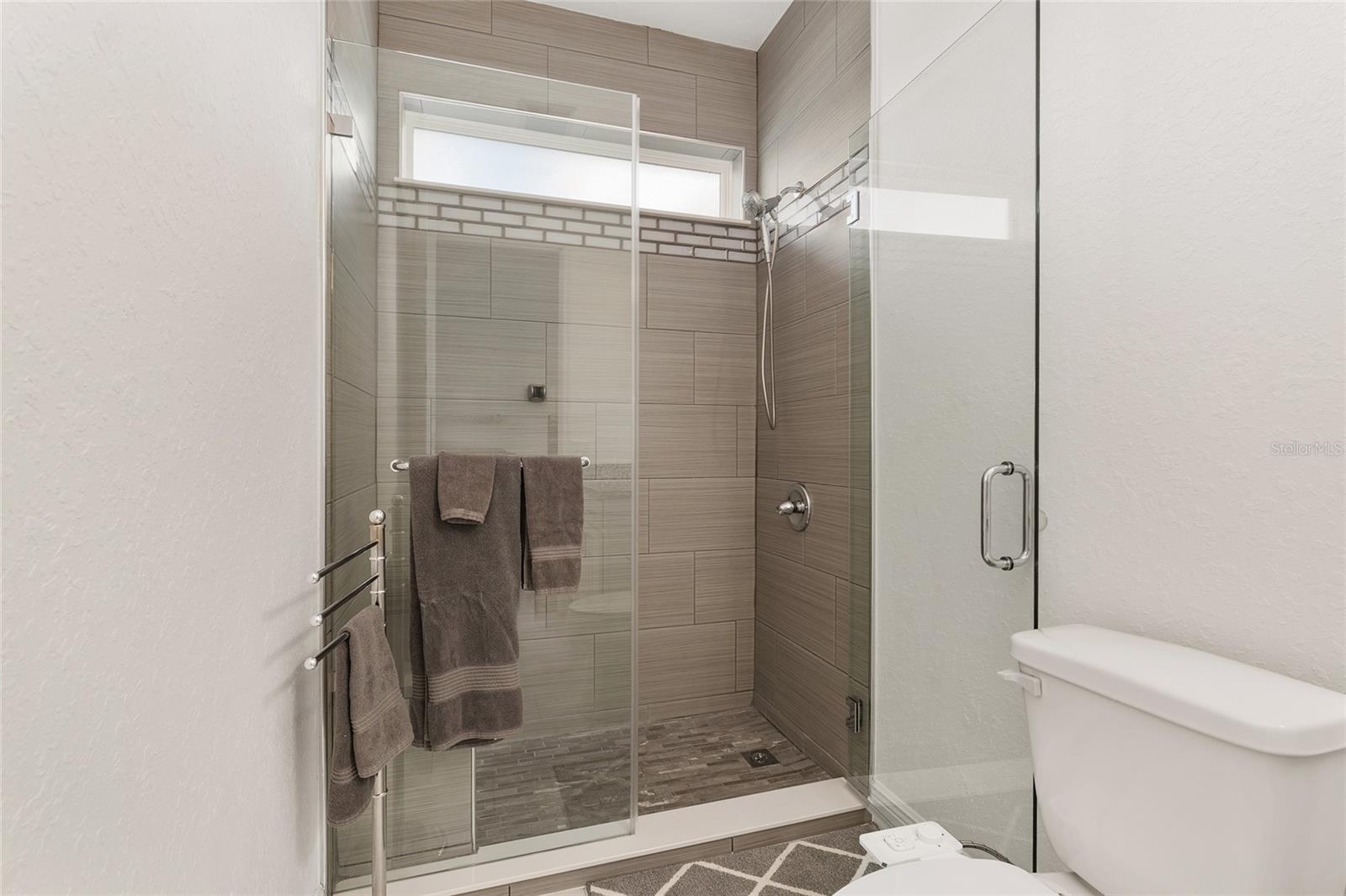 Image 43 of 82 For 4321 106th Place