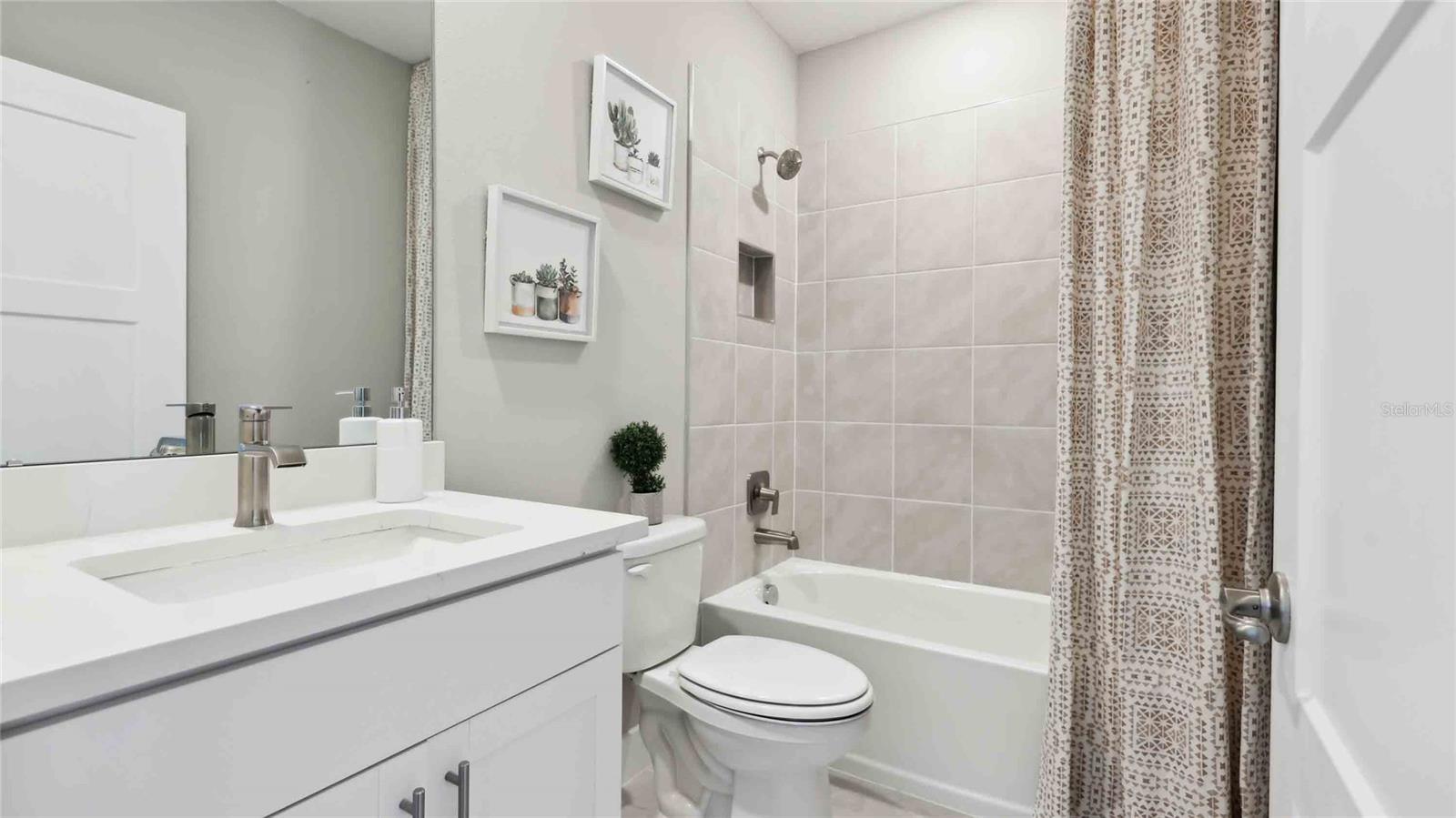 Image 31 of 42 For 11818 Memorial Drive