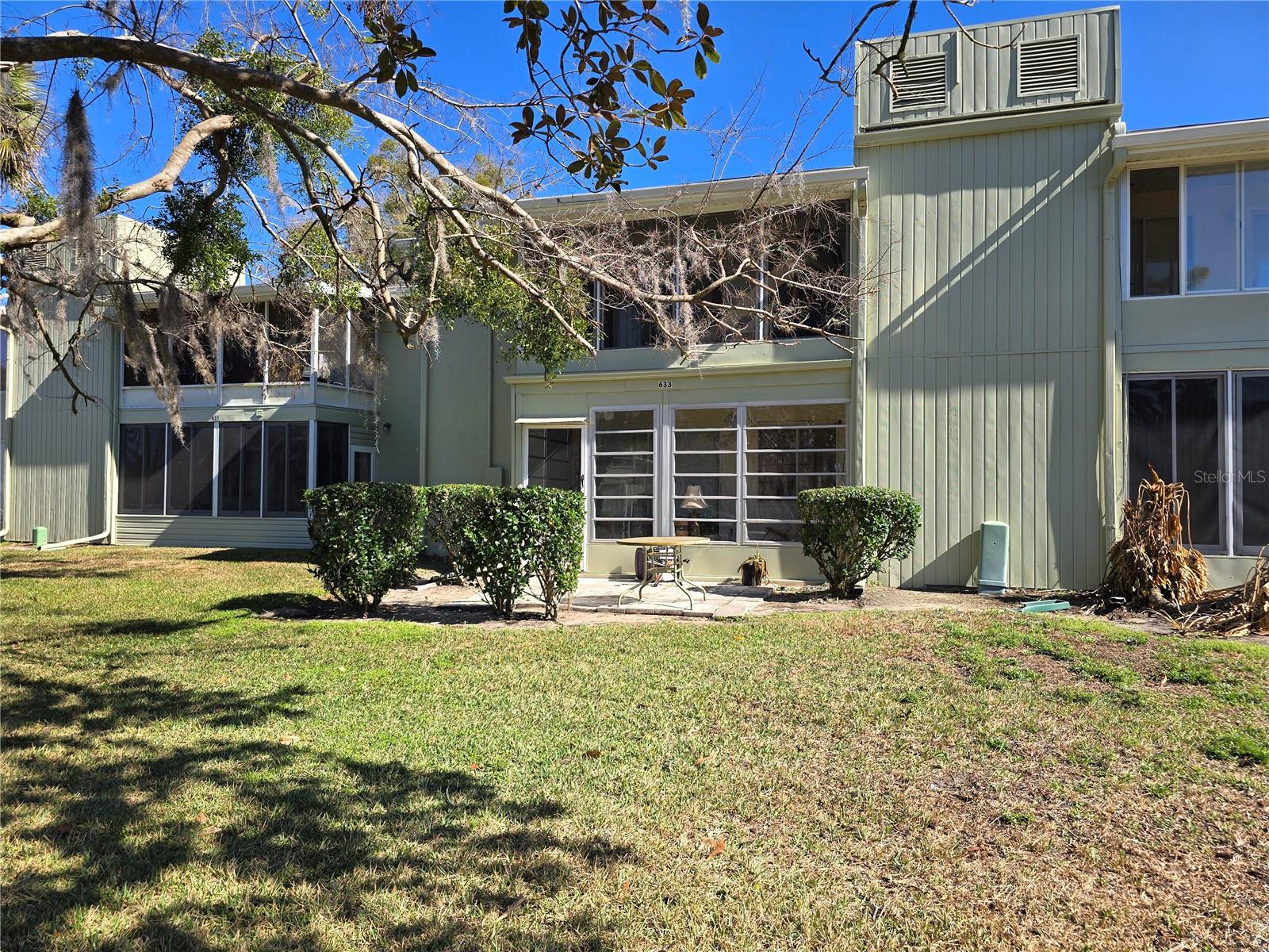 Image 18 of 27 For 633 Silver Pass B