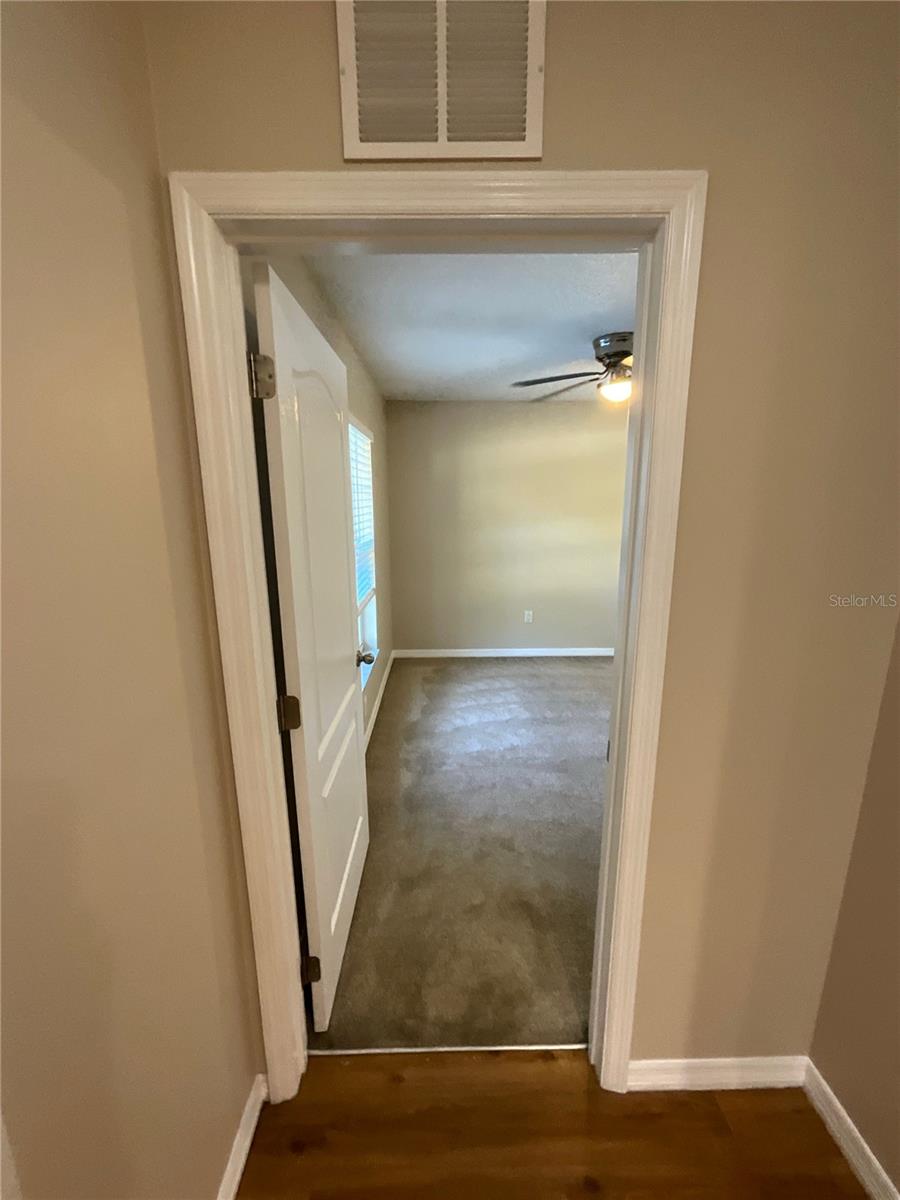 Image 12 of 15 For 9094 Peachtree Way