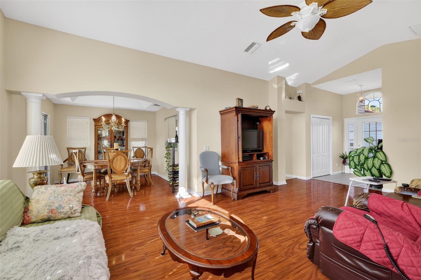 Image 6 of 27 For 1932 Alistar Court