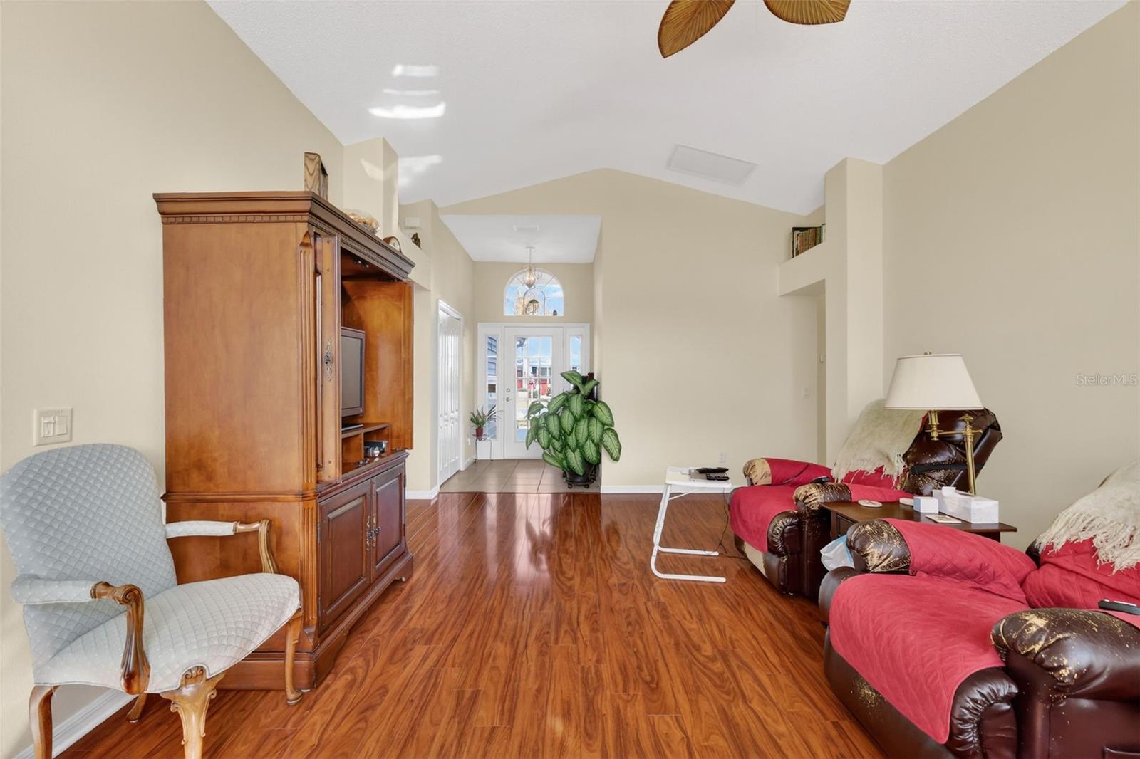 Image 7 of 27 For 1932 Alistar Court