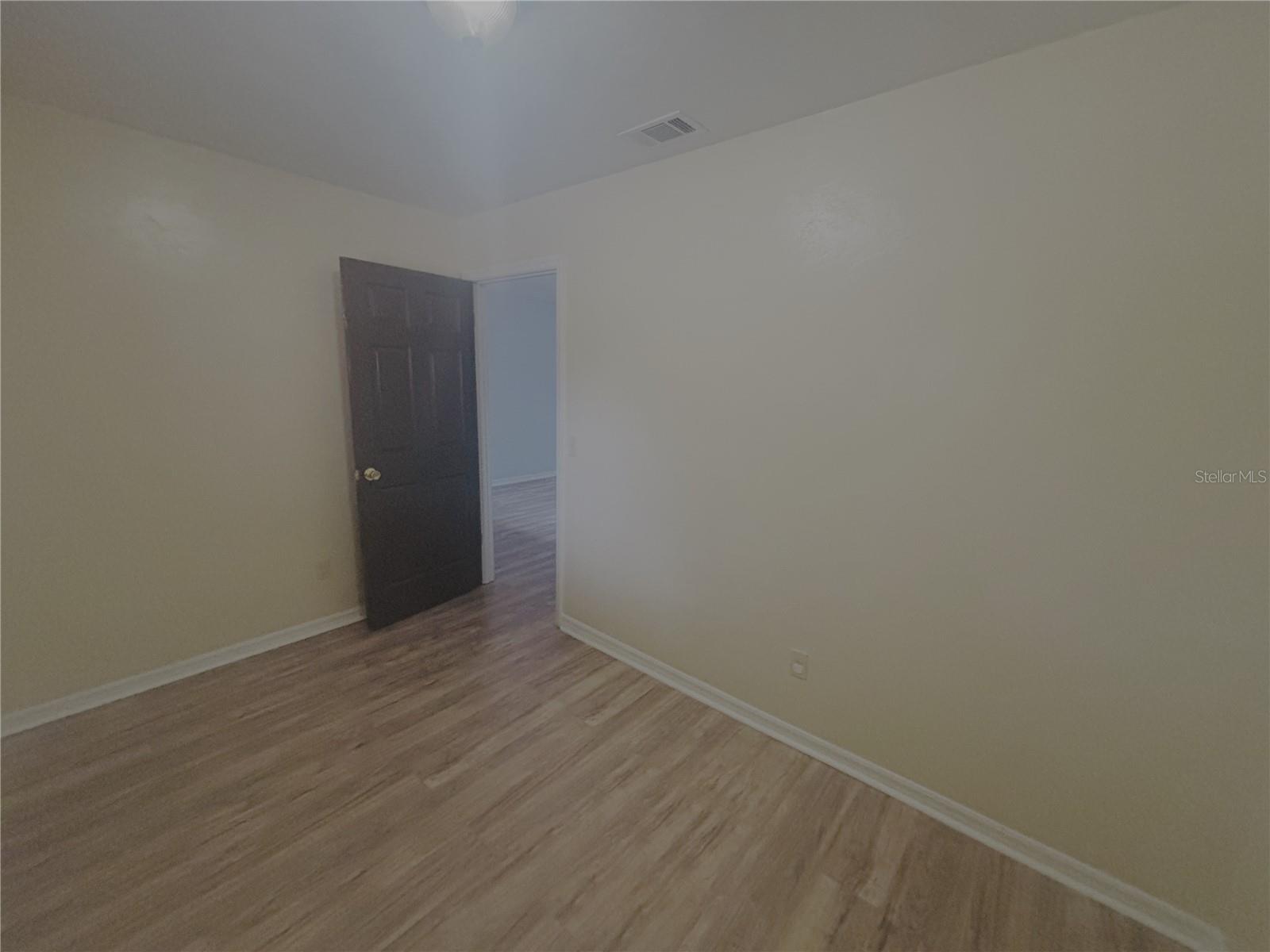 Image 11 of 27 For 900 62 Boulevard G37