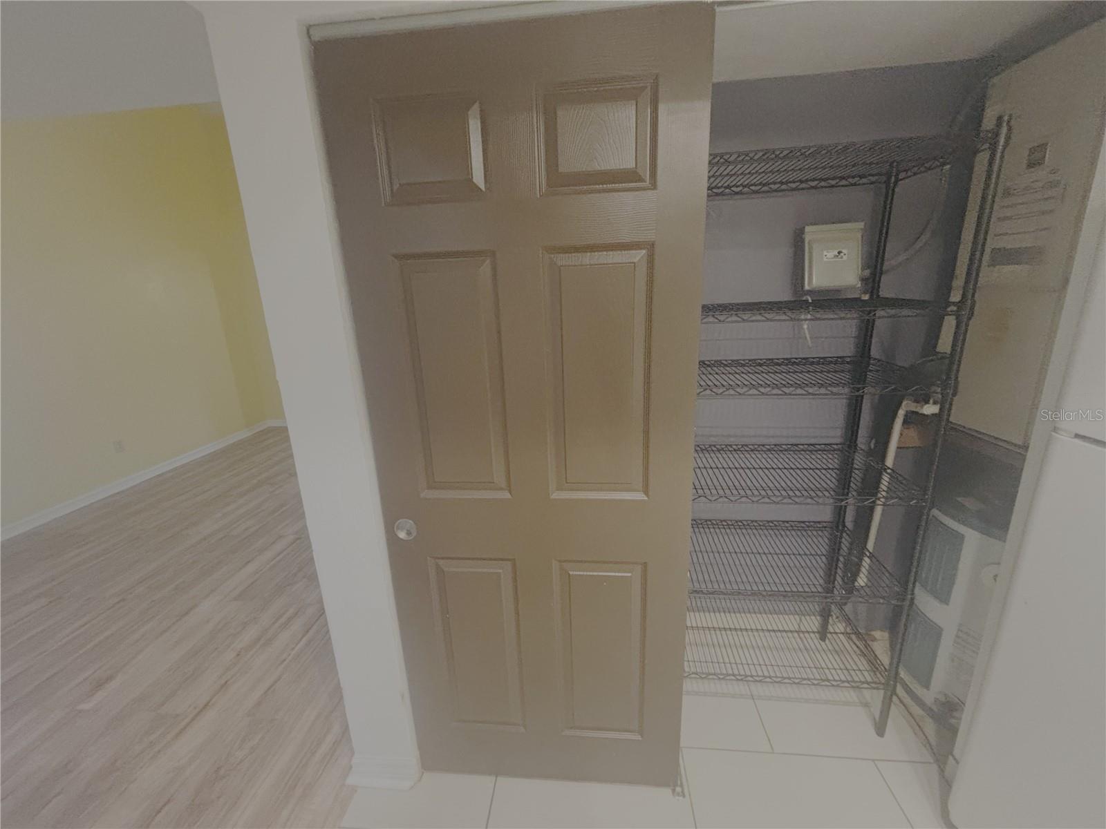 Image 15 of 27 For 900 62 Boulevard G37