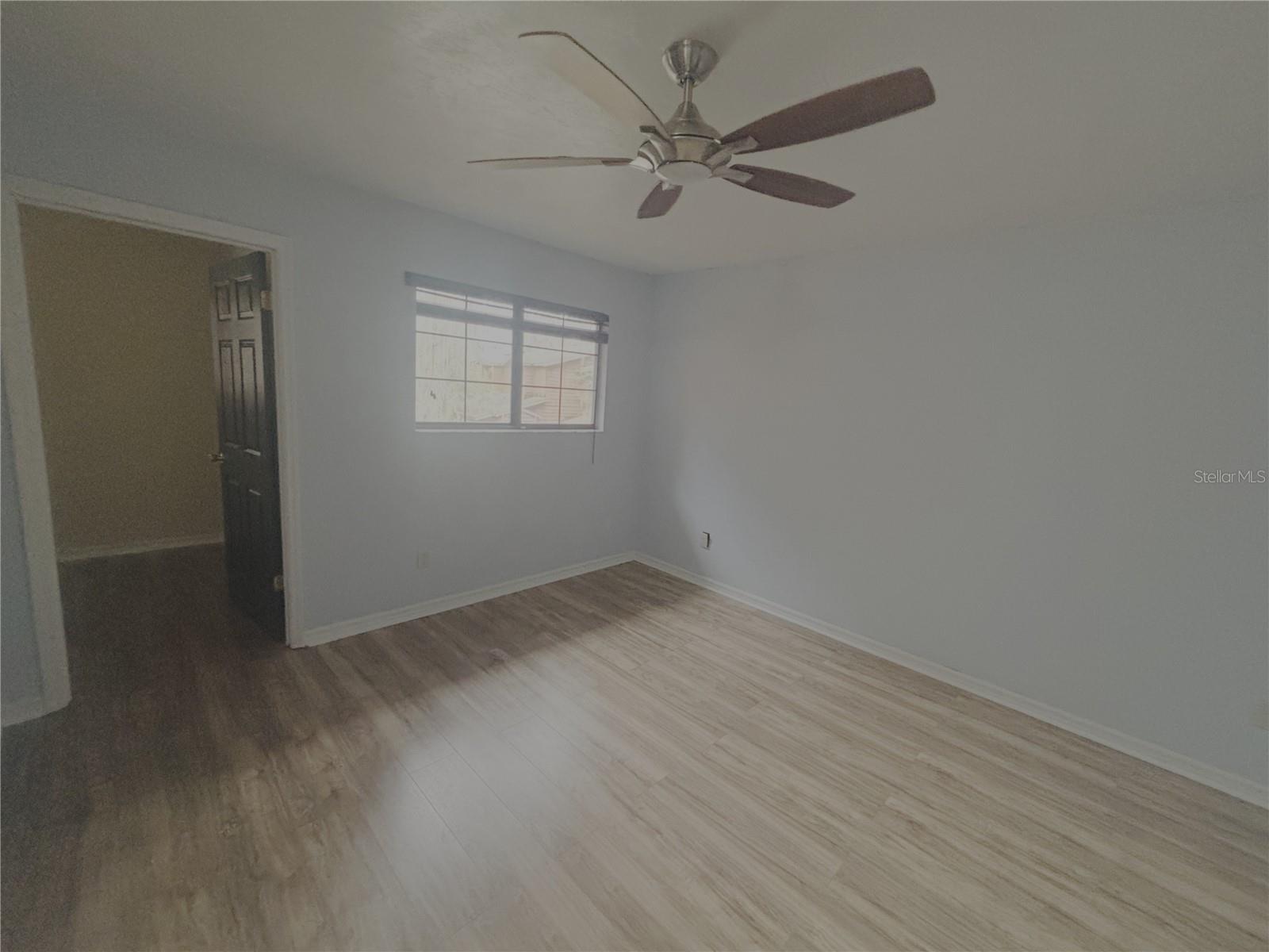 Image 16 of 27 For 900 62 Boulevard G37