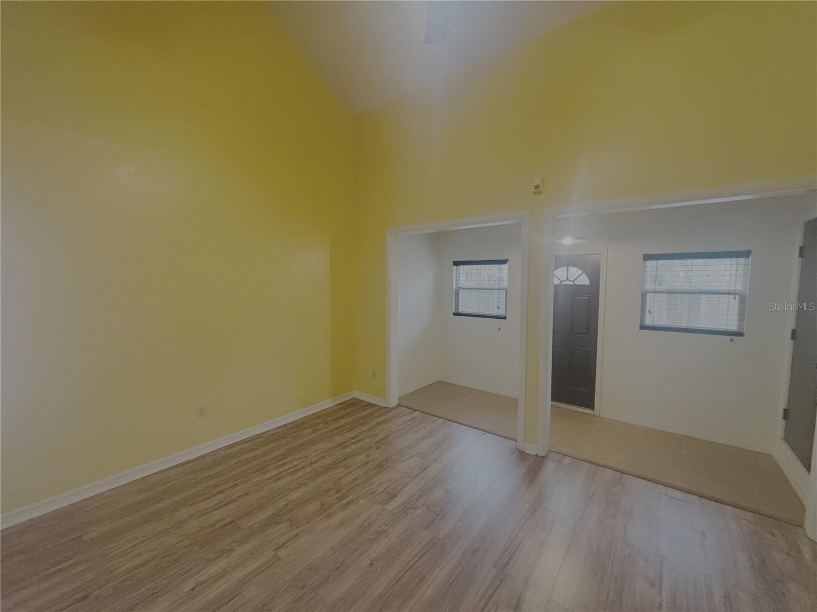 Image 4 of 27 For 900 62 Boulevard G37