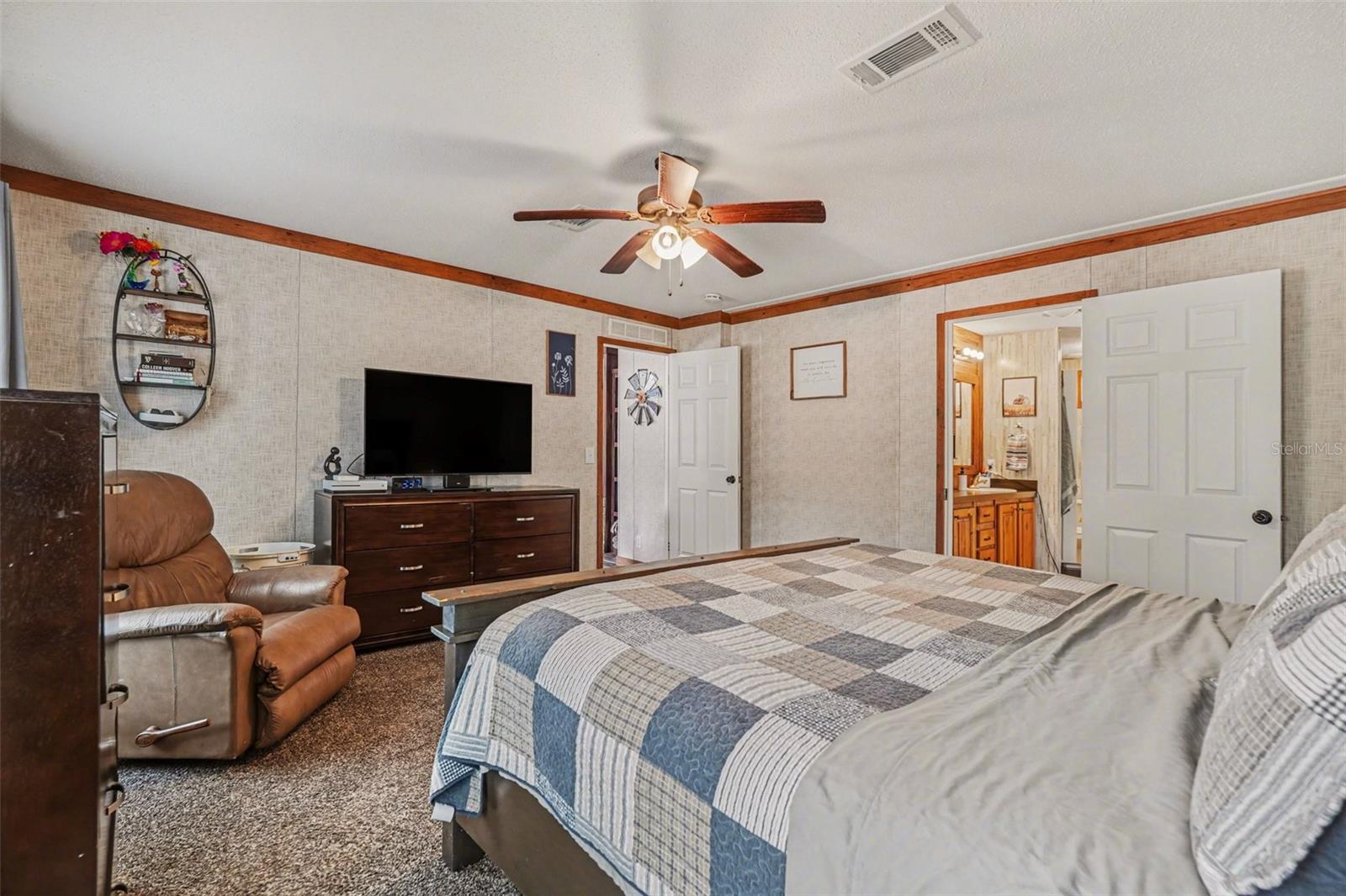 Image 13 of 30 For 14007 Snow Memorial Highway