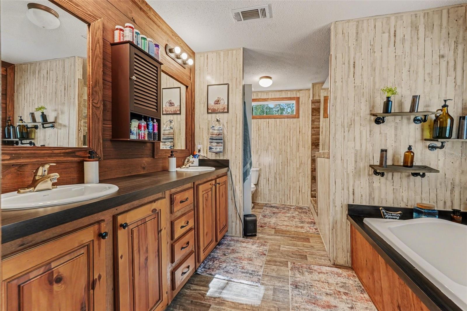 Image 14 of 30 For 14007 Snow Memorial Highway